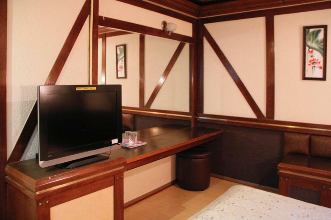 Persimmon Hotel Hsinchu Exterior foto