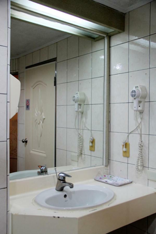 Persimmon Hotel Hsinchu Exterior foto